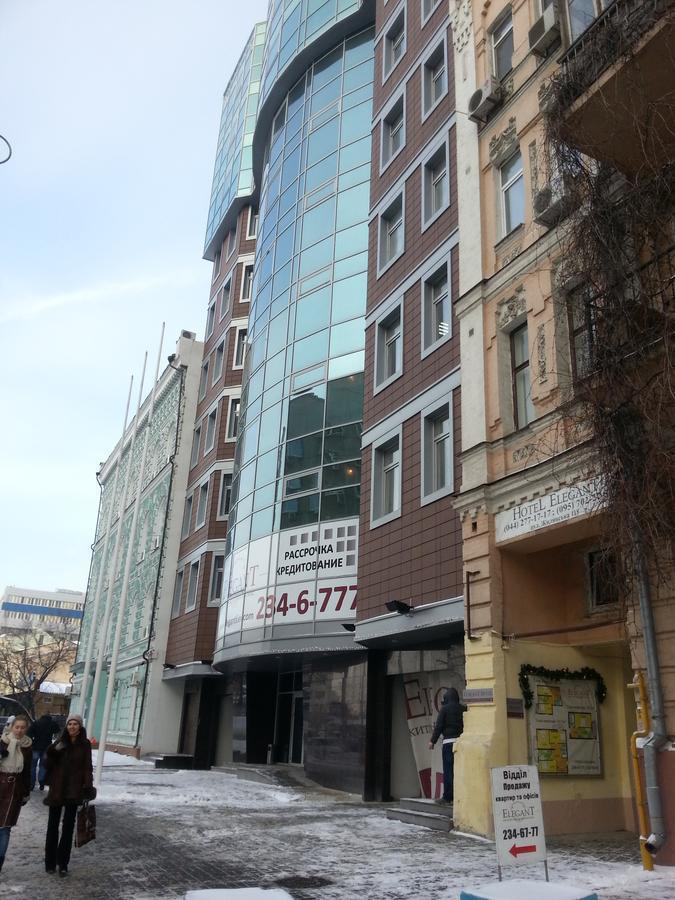 Hotel Mini Elegant à Kiev Extérieur photo
